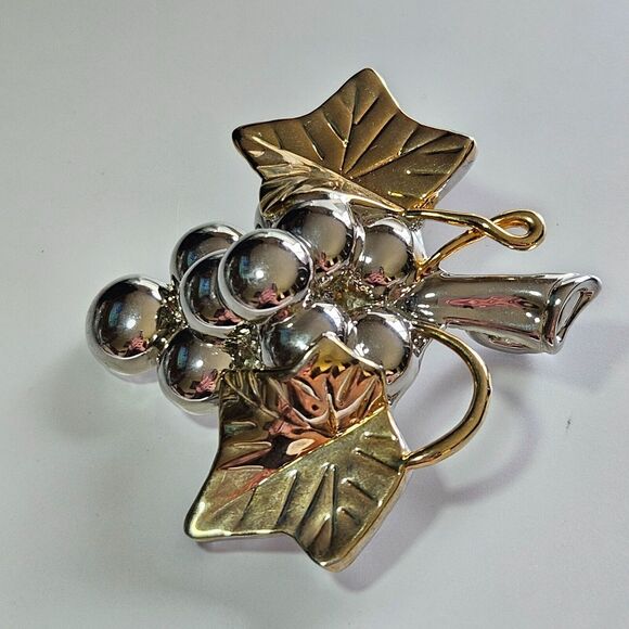 MJ silver and gold tone grape cluster brooch - Picture 8 of 11